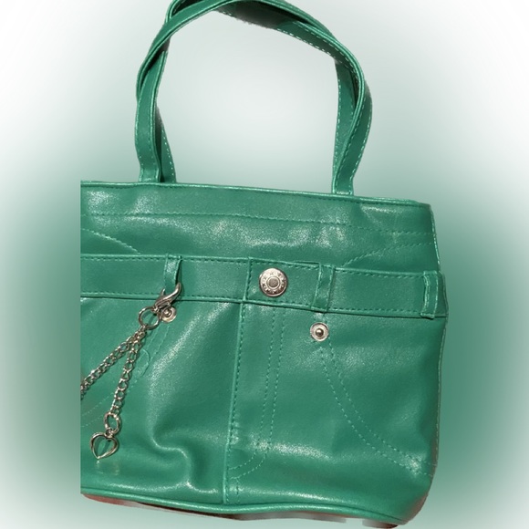 BNOT. Super cute purse - Picture 2 of 3